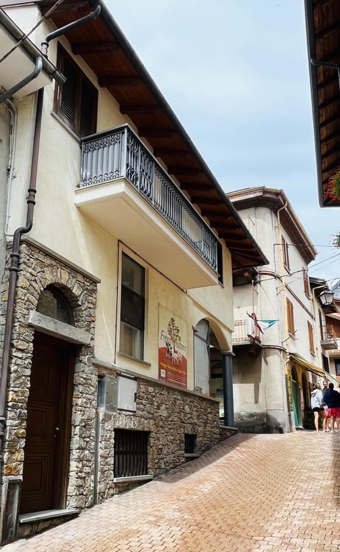 Casa Cavalier Peano Apartment Винадио Екстериор снимка
