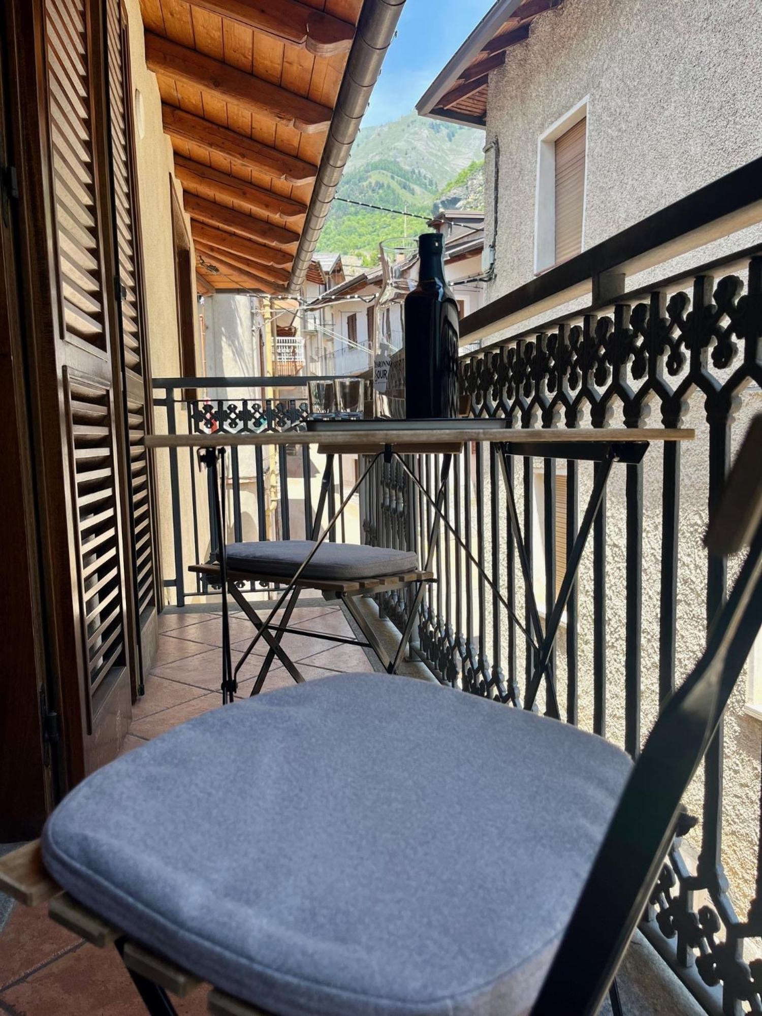 Casa Cavalier Peano Apartment Винадио Екстериор снимка